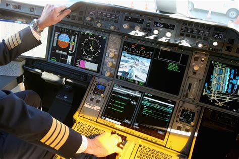 Do pilots use autopilot to take off?