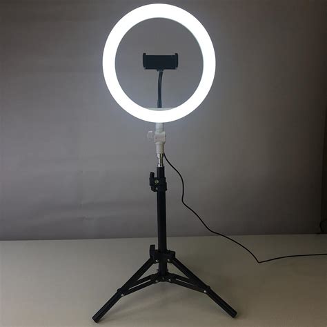 Do professionals use ring lights?