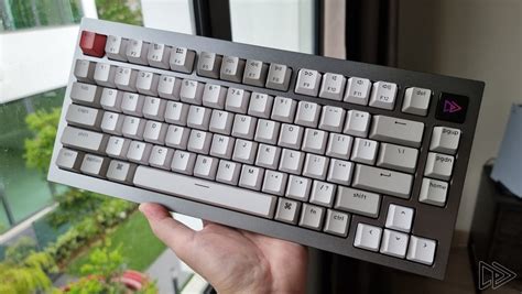 Do pros use custom keyboard?