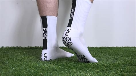 Do pros use grip socks?