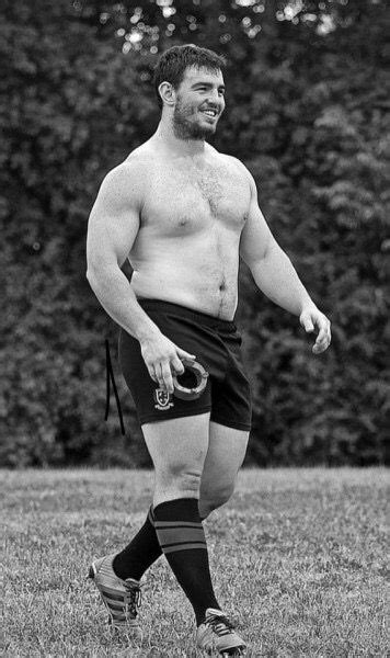 Do rugby players bulk and cut?