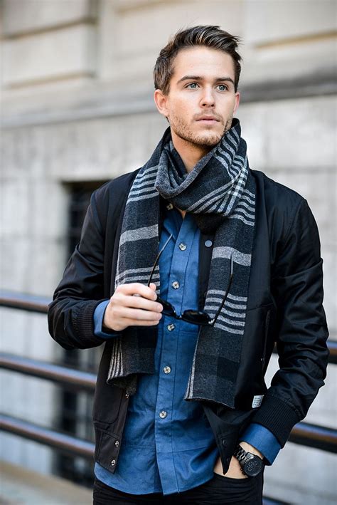 Do scarves look good on guys?