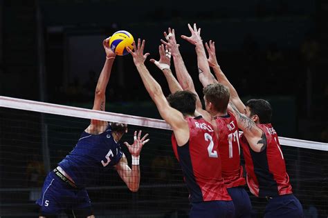 Do setters spike in volleyball?