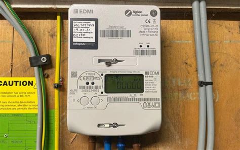 Do smart meters have SIM cards?