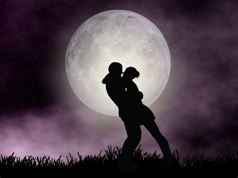 Do soulmates make a full moon?