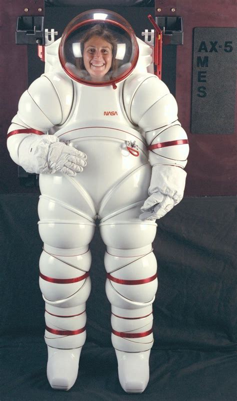 Do space suits get hot?