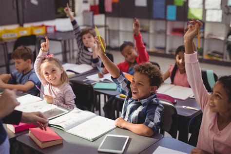 Do students do better when they are happy?