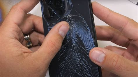 Do titanium iPhones break?