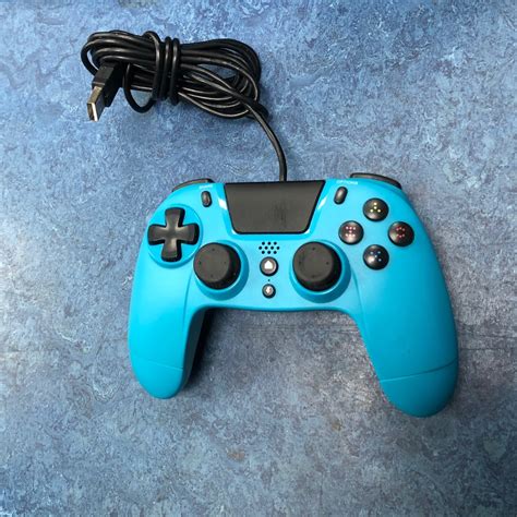 Do unofficial PS4 controllers work?