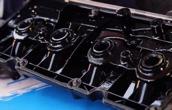 Do valve cover gaskets need silicone?