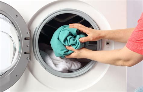 Do washing machines wash away bacteria?