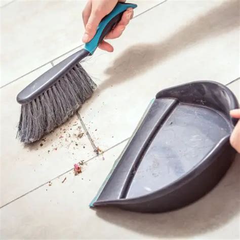 Do you mop before steam mopping?