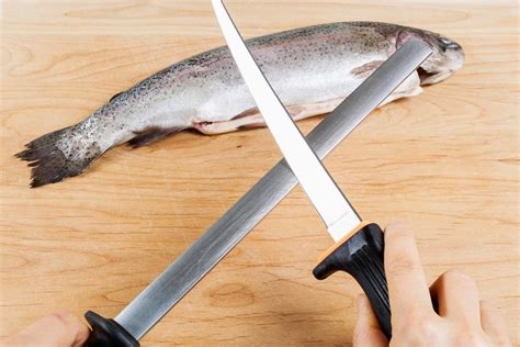 Do you need a sharp knife to fillet a fish?