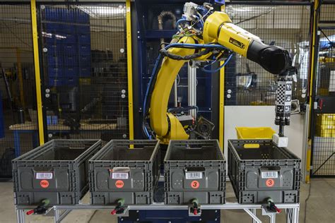 Does Amazon use AI robots?