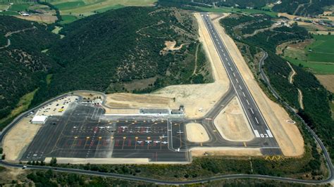 Does Andorra have an airport?