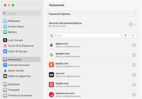 Does Apple backup passwords?