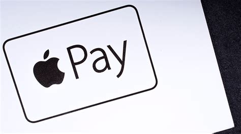 Does Apple pay well?