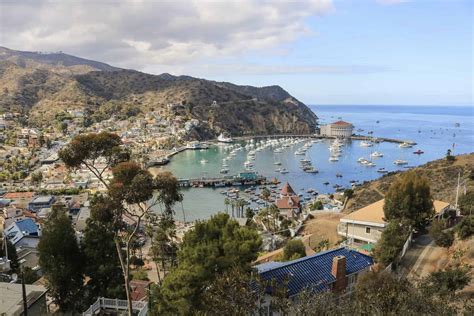Does Catalina Island have a city?