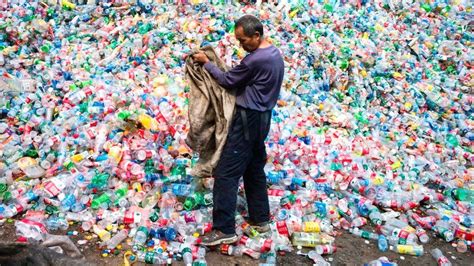 Does China actually recycle plastic?