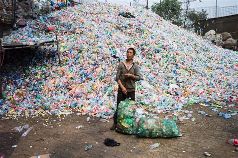 Does China have a plastic ban?
