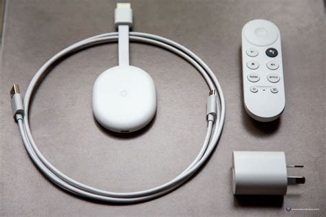 Does Chromecast use HDMI or USB-C?