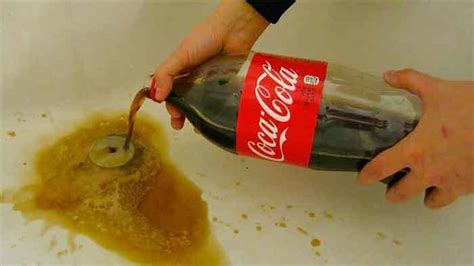 Does Coca Cola help clean drains?