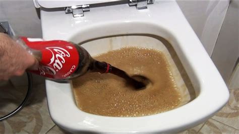 Does Coke clean toilets?