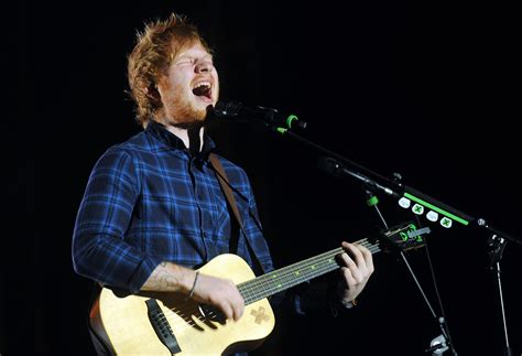 Does Ed Sheeran ever play electric guitar?