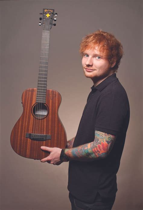 Does Ed Sheeran use a 3 4 guitar?