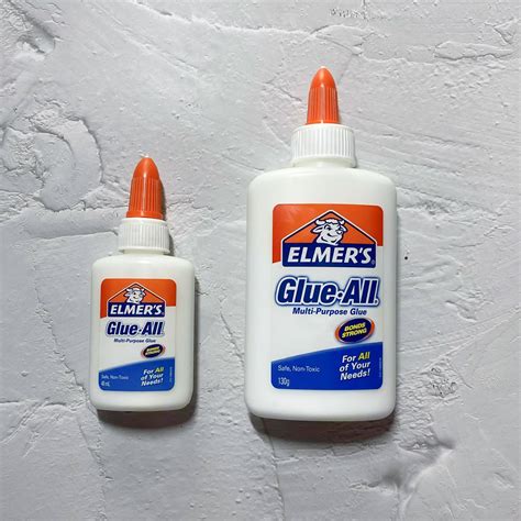 Does Elmer's glue all dry white?