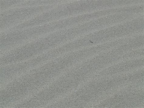 Does GREY sand exist?