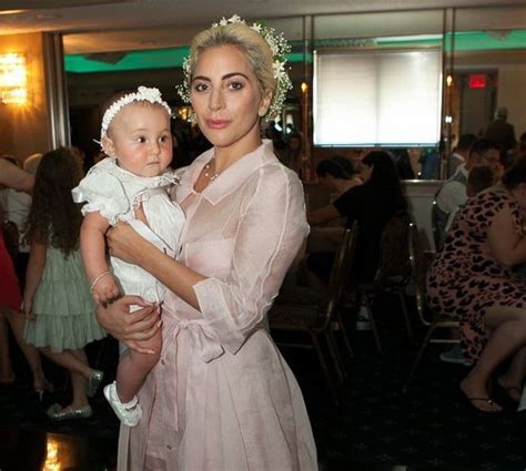 Does Gaga have kids?
