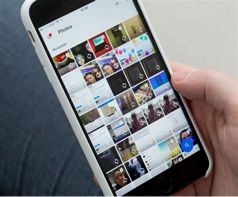 Does Google Photos work on iPhone?