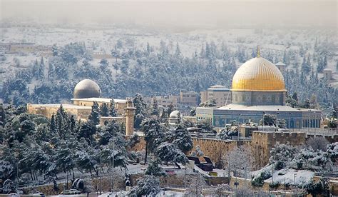 Does Israel have snow?