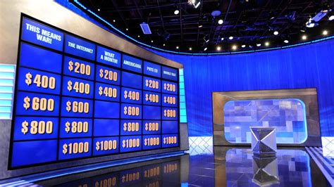 Does Jeopardy have a live audience?