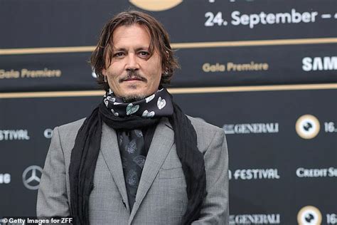 Does Johnny Depp have a house?
