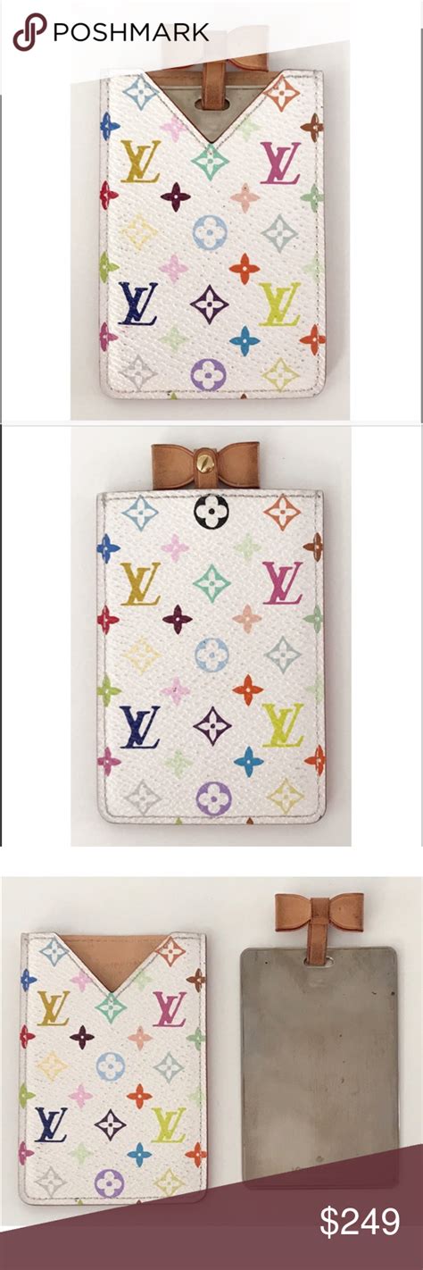 Does Louis Vuitton Monogram fade?