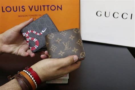 Does Louis Vuitton own Gucci?