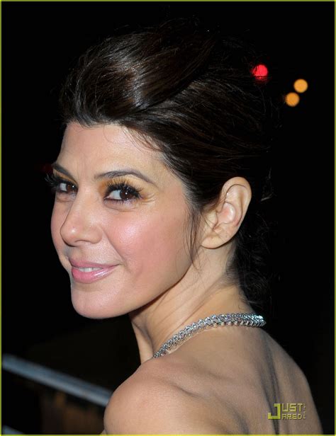 Does Marisa Tomei have an accent?