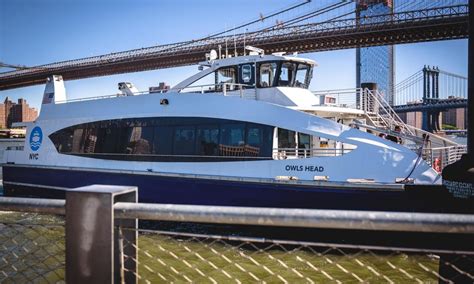 Does NYC Ferry sell alcohol?