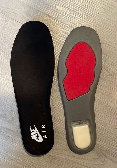 Does Nike glue their insoles?