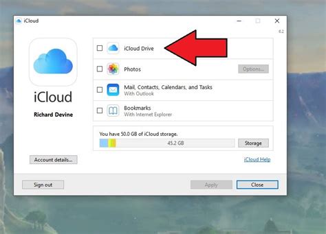 Does OneDrive connect to iCloud?
