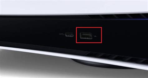 Does PS5 only have 1 USB-C port?