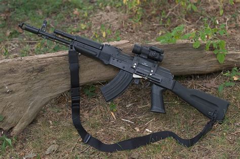 Does Russian military use AK 103?