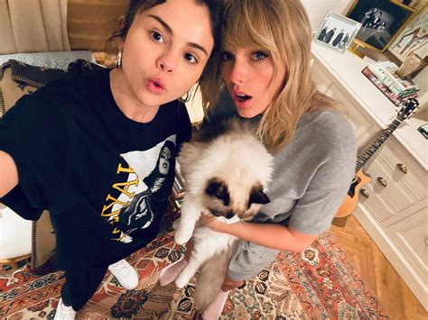 Does Selena Gomez have a best friend?