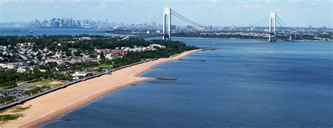 Does Staten Island have nice beaches?