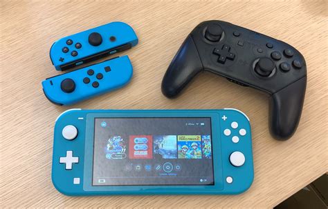 Does Switch Lite have Joy-Con?