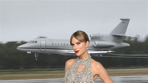 Does Taylor Swift have a private jet?