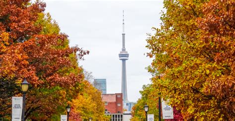 Does Toronto have autumn?