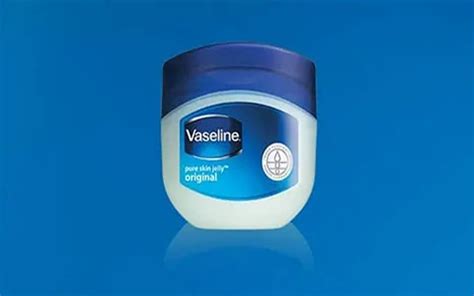 Does Vaseline soften leather?